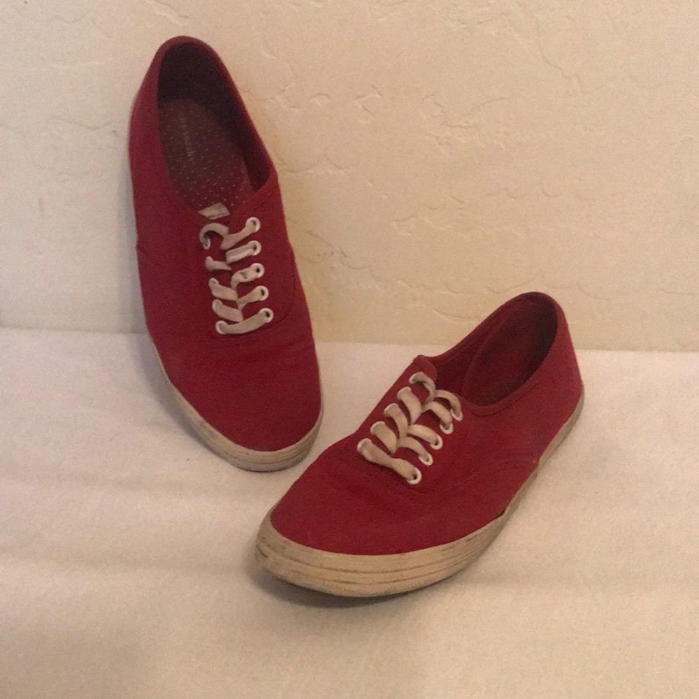 Red tennis shoes